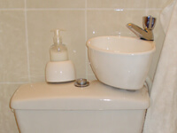 Petit vasque adaptable sur WC existant - WiCi Mini  Mme A (83)